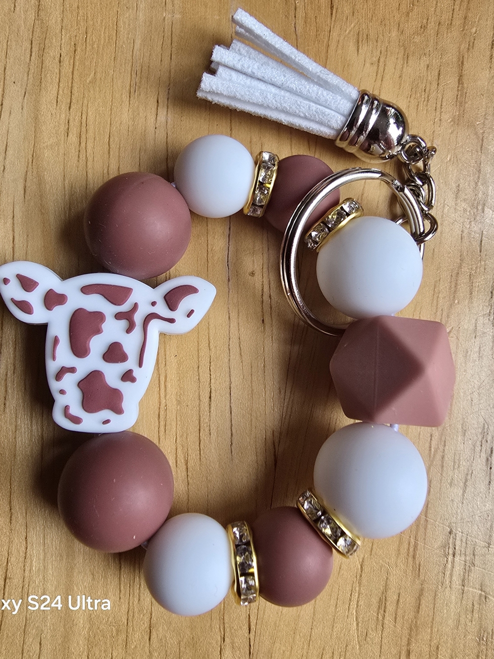 Silicone Cow Wristlet Keychain - Mauve & White